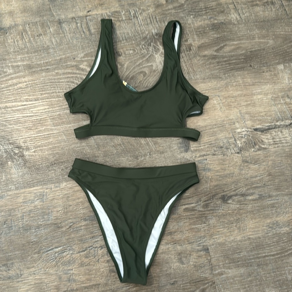 Blooming Jelly Women's High Waisted, Two Peice Bikini Set, Size Medium